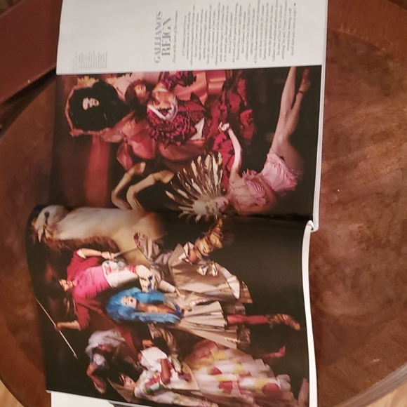 Bazaar magazine 150th anniversary collector's edition - Picture 11 of 16